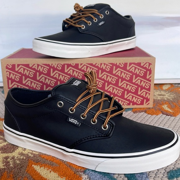 Vans Men’s Atwood (Leather)BIck/Mrshmllow
VN0A327L68X
Sneakers - Picture 14 of 16